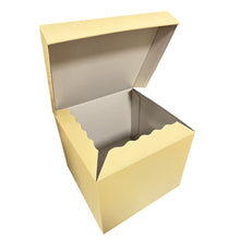 Load image into Gallery viewer, Confezione di Natale a bauletto 30x30x25